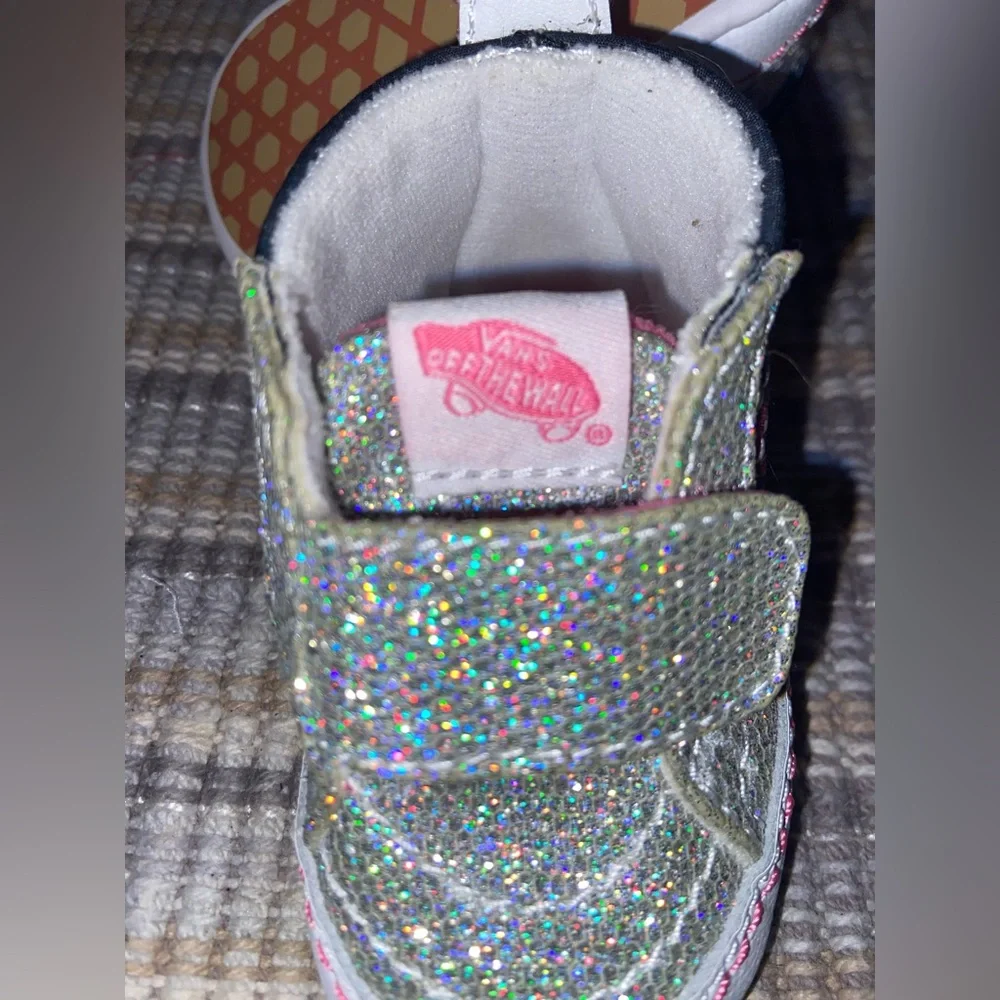 Vans~Off The Wall~Infant Girl Unicorn Silver Glitter Crib Shoes~SK8~Size 1~NWOT